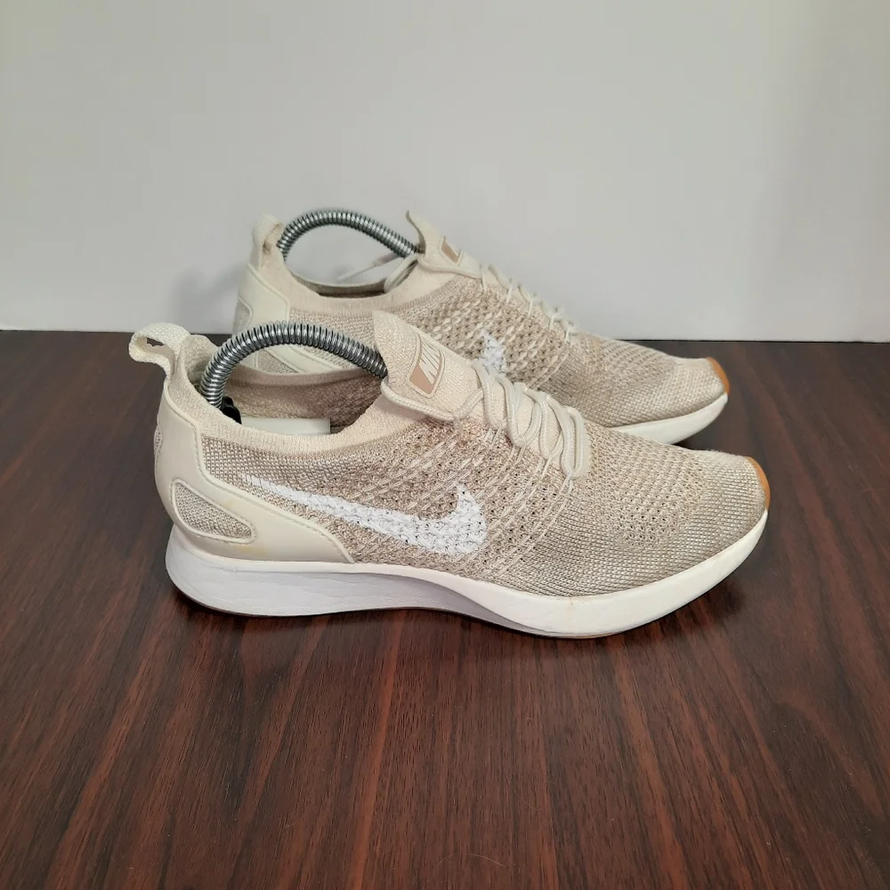 Nike Air Zoom Mariah Flyknit Racer Womens Size 7 Shoes Running Sneakers Sand Tan